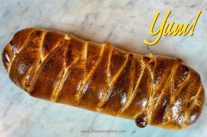 All the flavors of a Rueben sandwich is a beautiful braided loaf! Perfect for St. Patrick’s Day or your next brunch or lunch.